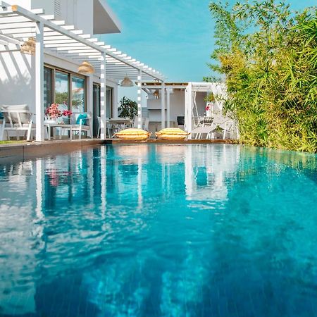 Island Home Seaside Villa Paralimni Bagian luar foto
