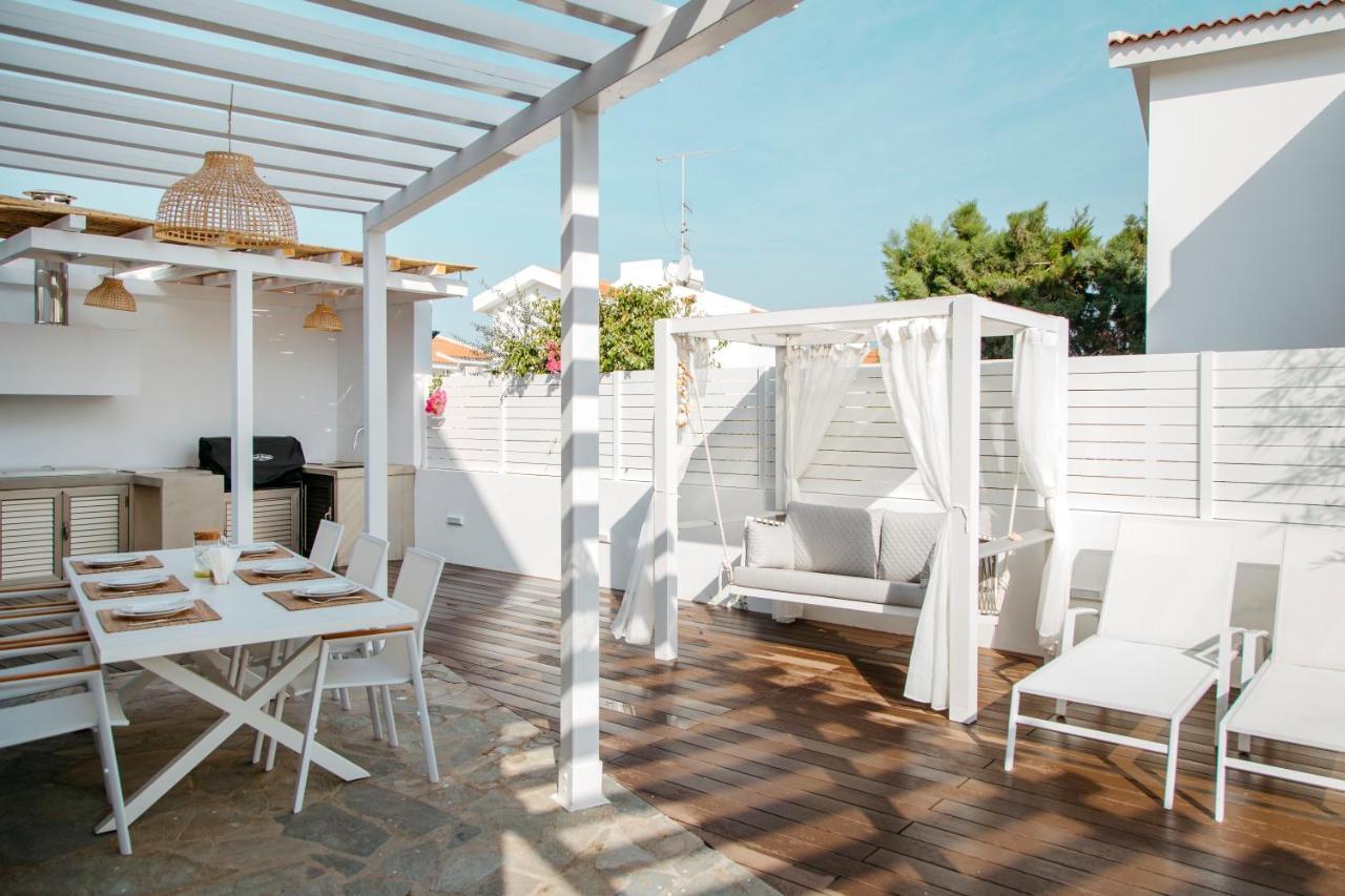 Island Home Seaside Villa Paralimni Bagian luar foto