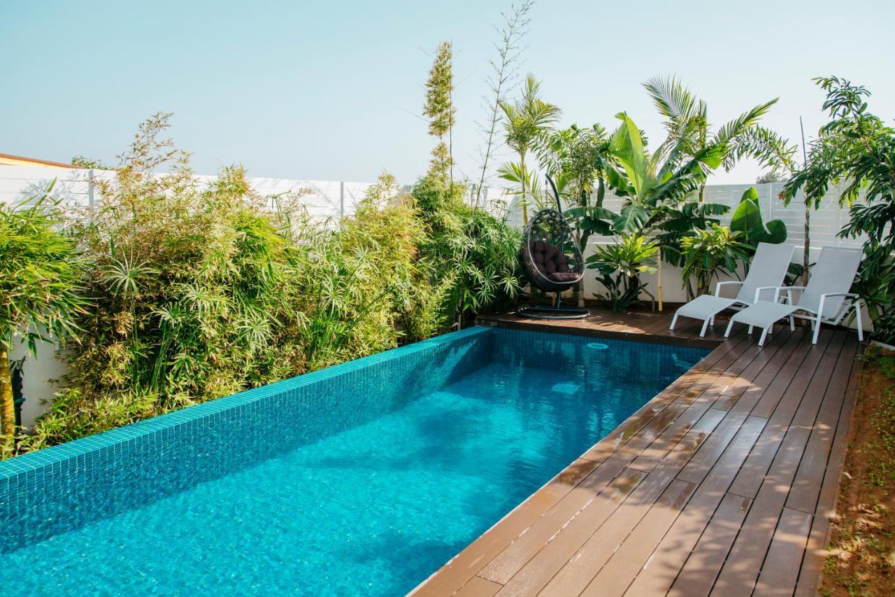 Island Home Seaside Villa Paralimni Bagian luar foto